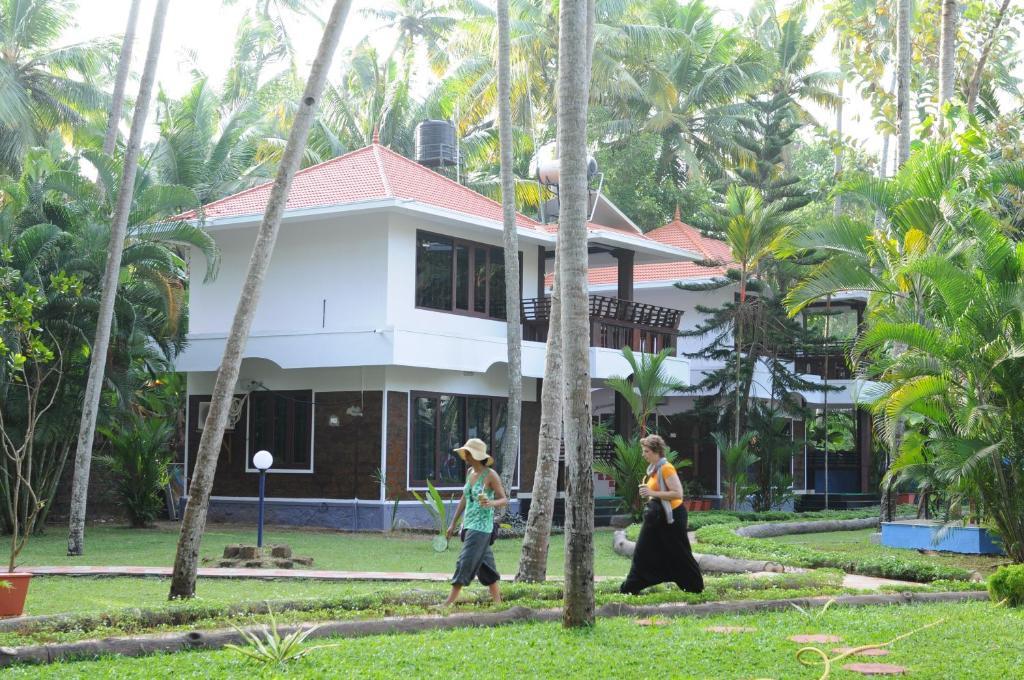 Akhil Beach Resort Varkala Extérieur photo